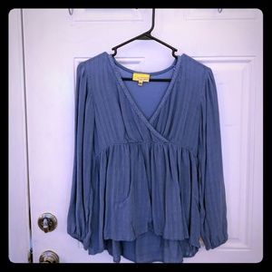 Large blue Princess by Vera Wang blouse